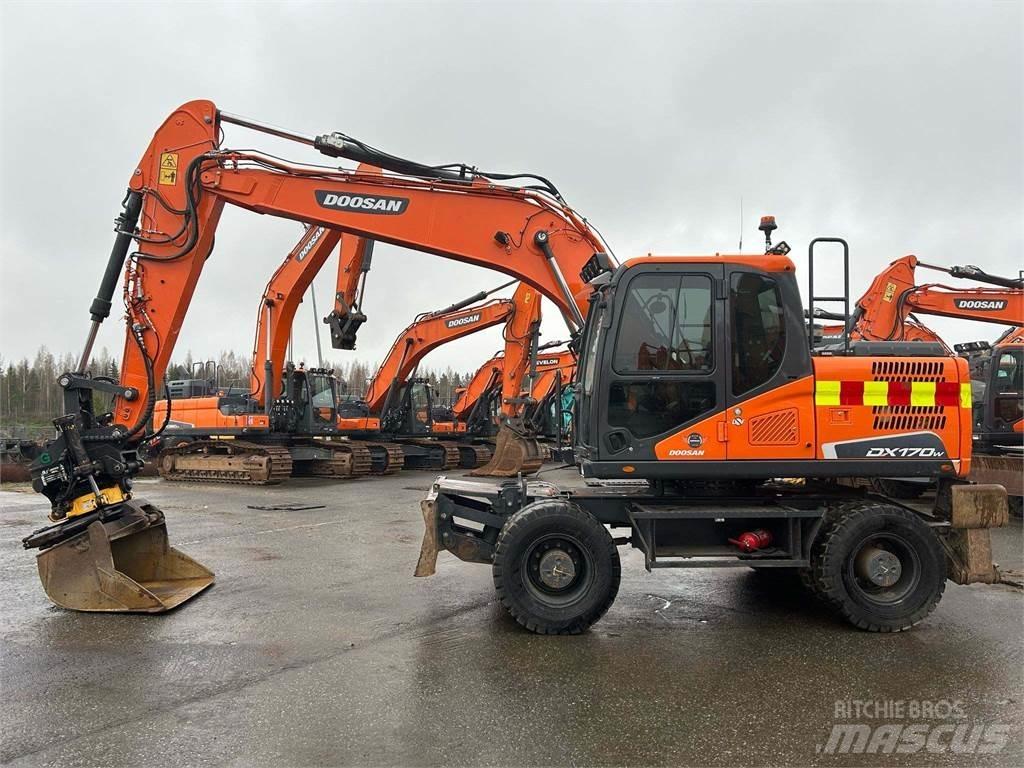 Doosan DX170W-5 Bageri gusjeničari