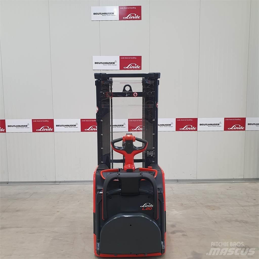 Linde L20APi Ručni električni viličar