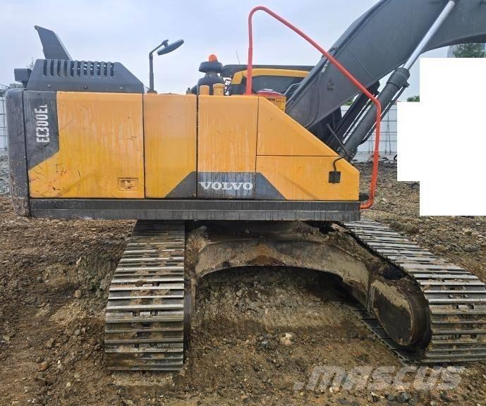 Volvo EC 300 EL Bageri gusjeničari