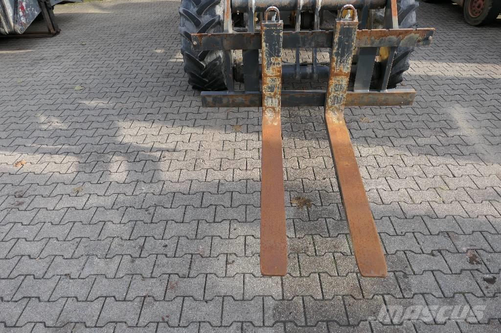 Komatsu WA 100 M-5 Utovarivači na kotačima