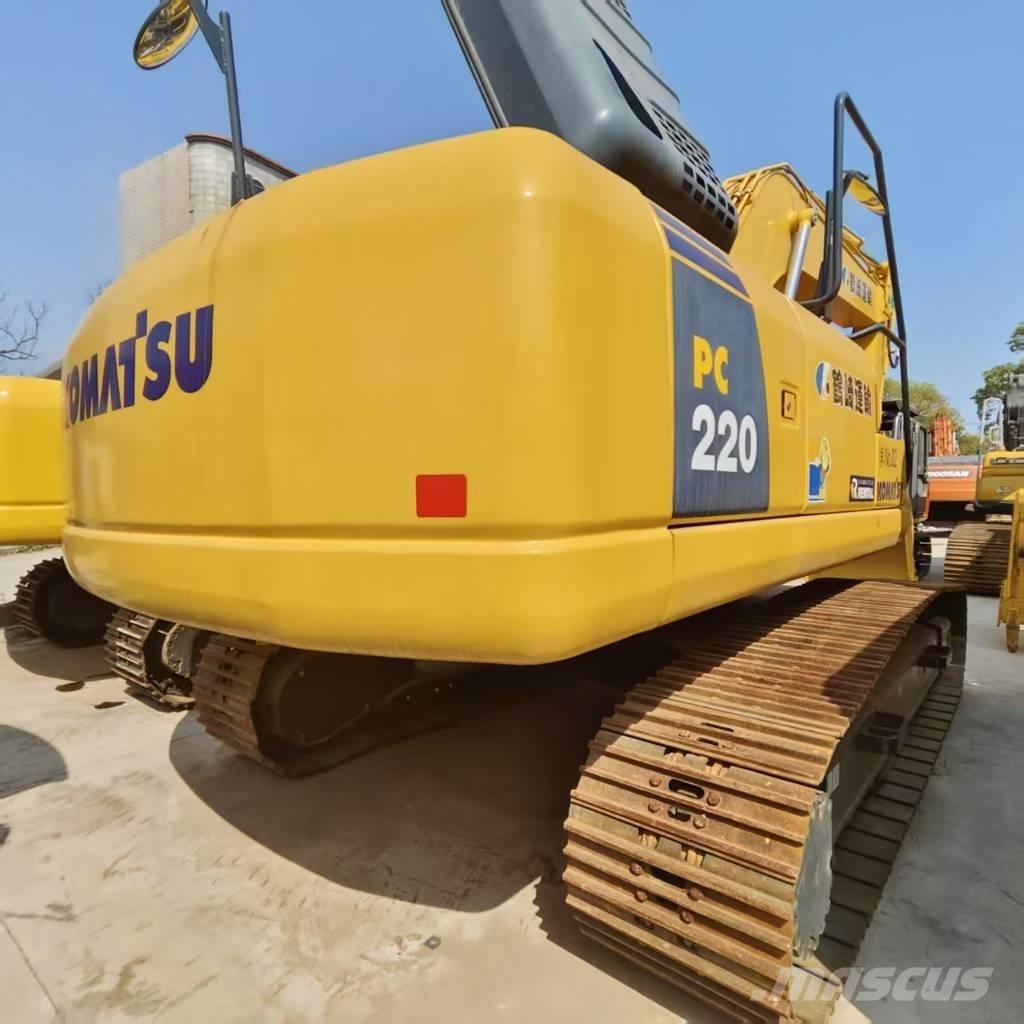 Komatsu PC 220-8 Bageri gusjeničari