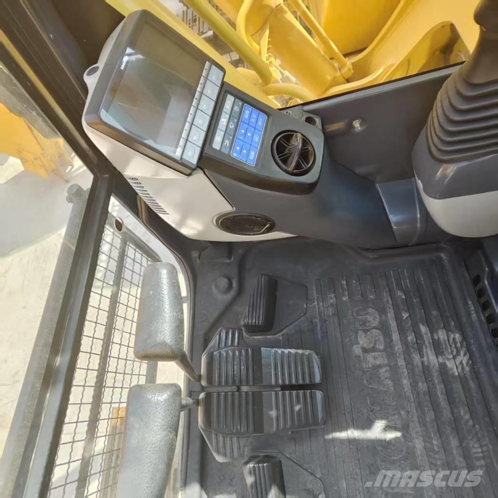 Komatsu PC 220-8 Bageri gusjeničari