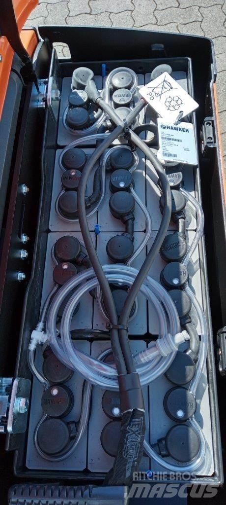 Toyota LPE 250 Nisko podizni električni viličar