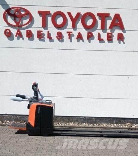 Toyota LPE 250 Ručni električni viličar
