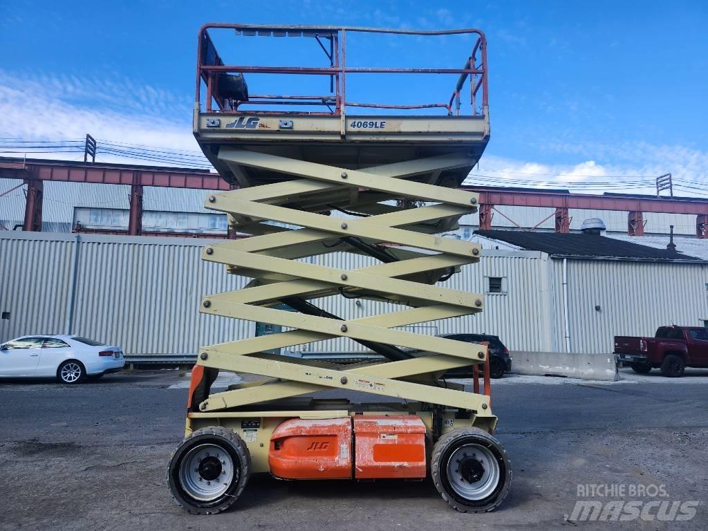 JLG 4069 LE Škaraste platforme
