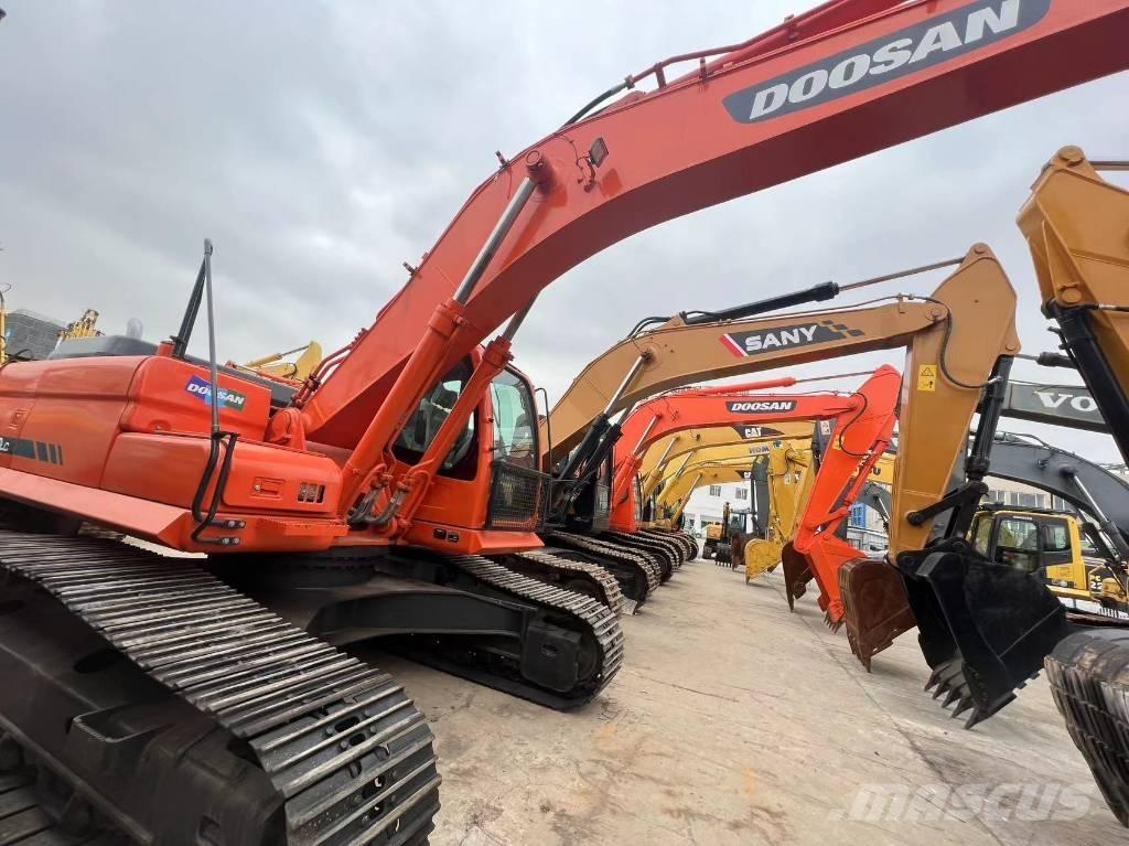 Doosan DOOOSAN DX300 Bageri gusjeničari