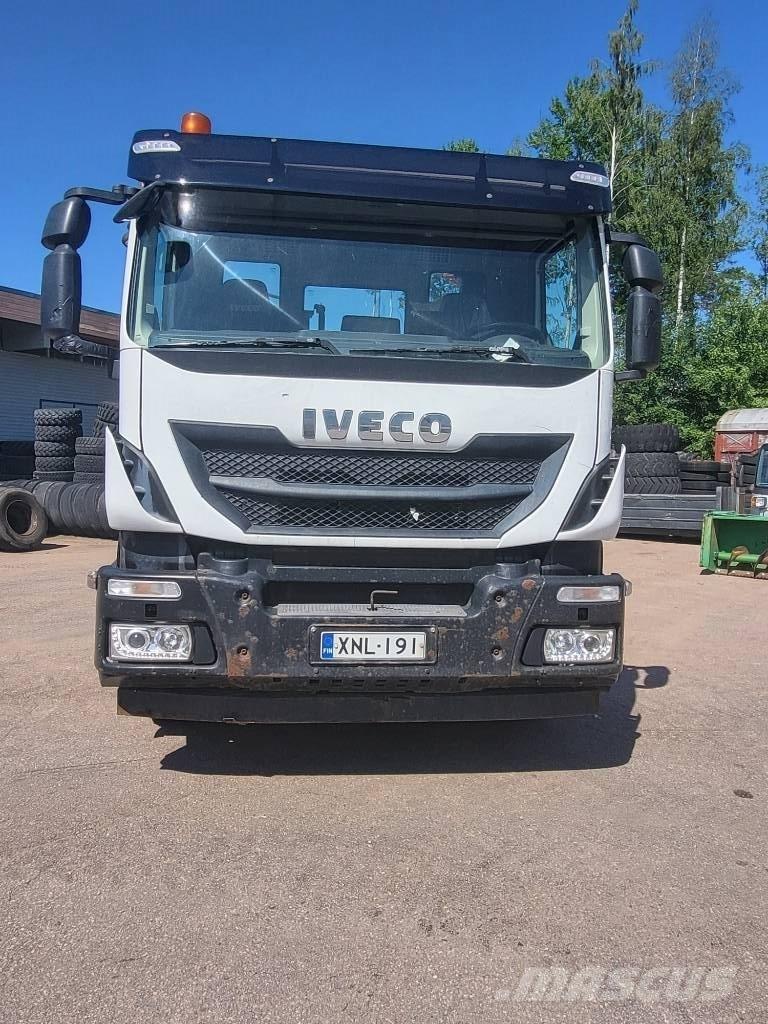 Iveco Stralis-360 Kamioni s ravnim pločom / vitlom