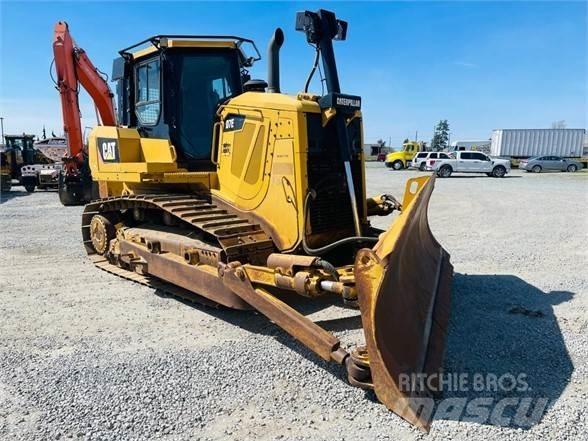 CAT D7E Buldožeri gusjeničari