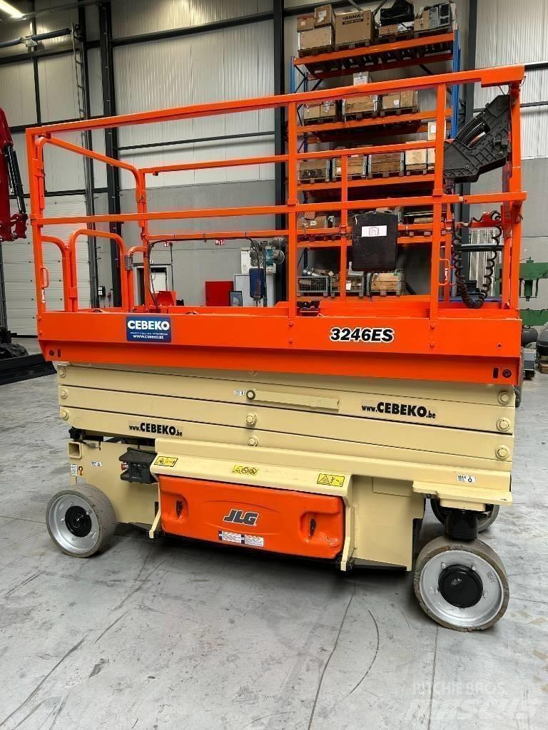 JLG 3246ES Škaraste platforme