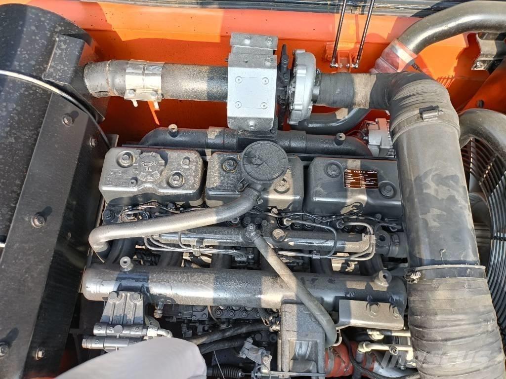 Doosan DX300-9 Bageri gusjeničari