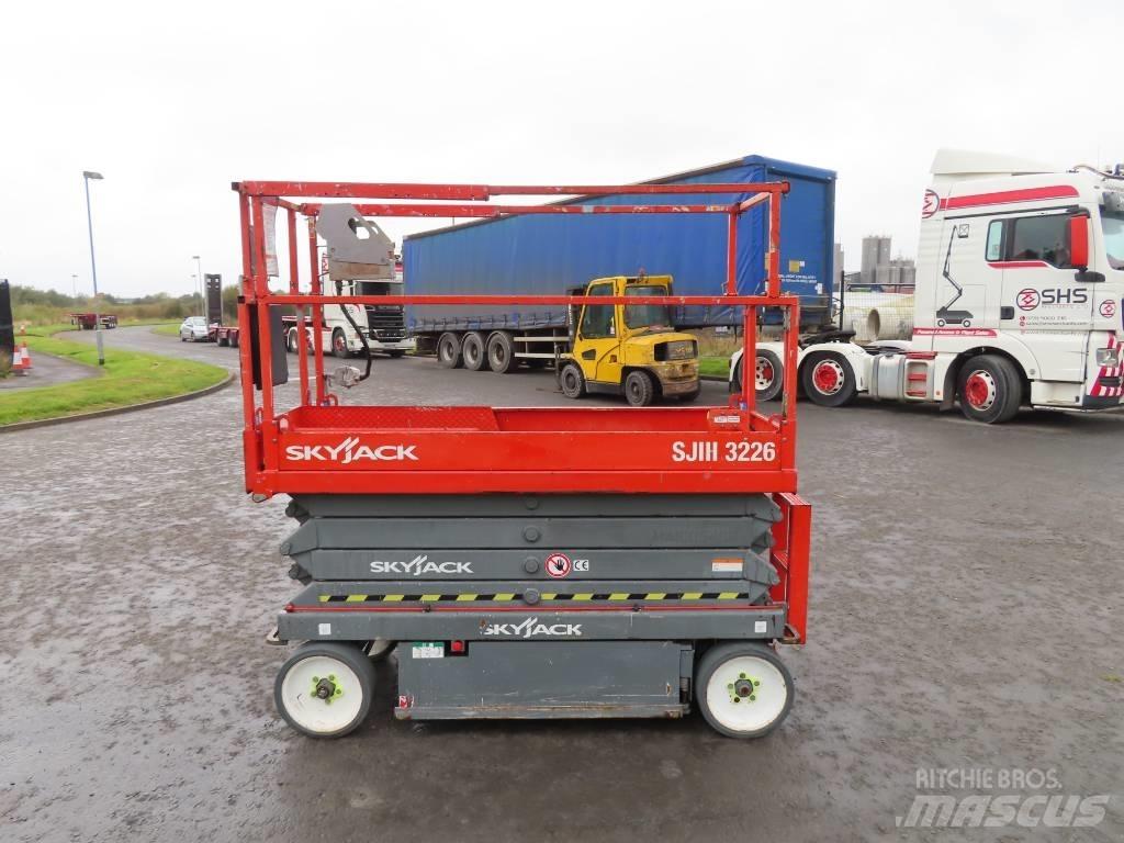 SkyJack SJ III 3226 Škaraste platforme