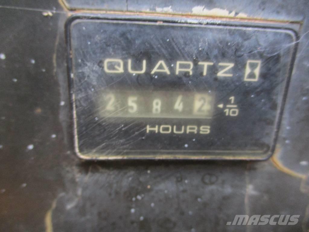 JLG 4394 RT (146) Škaraste platforme