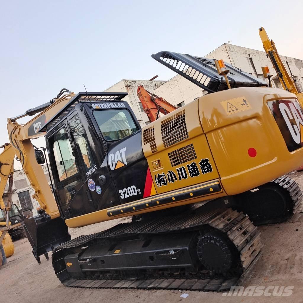 CAT 320 D2L Bageri gusjeničari