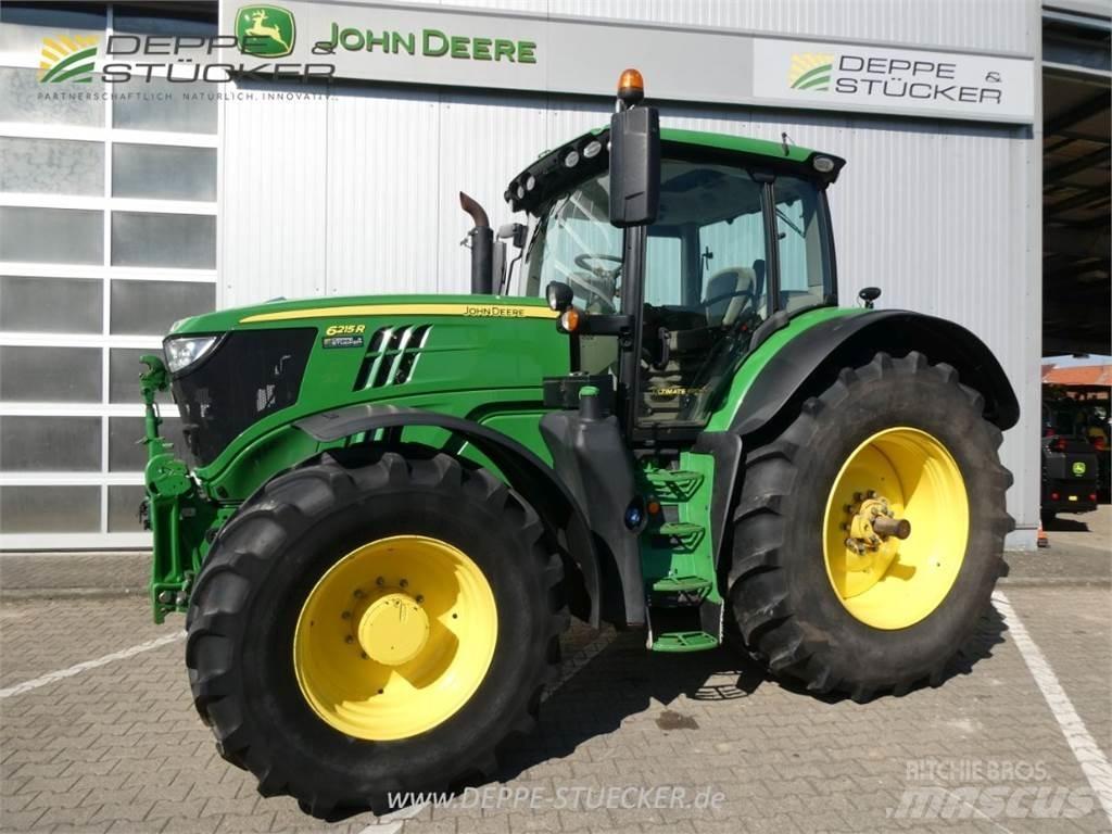John Deere 6215R Traktori