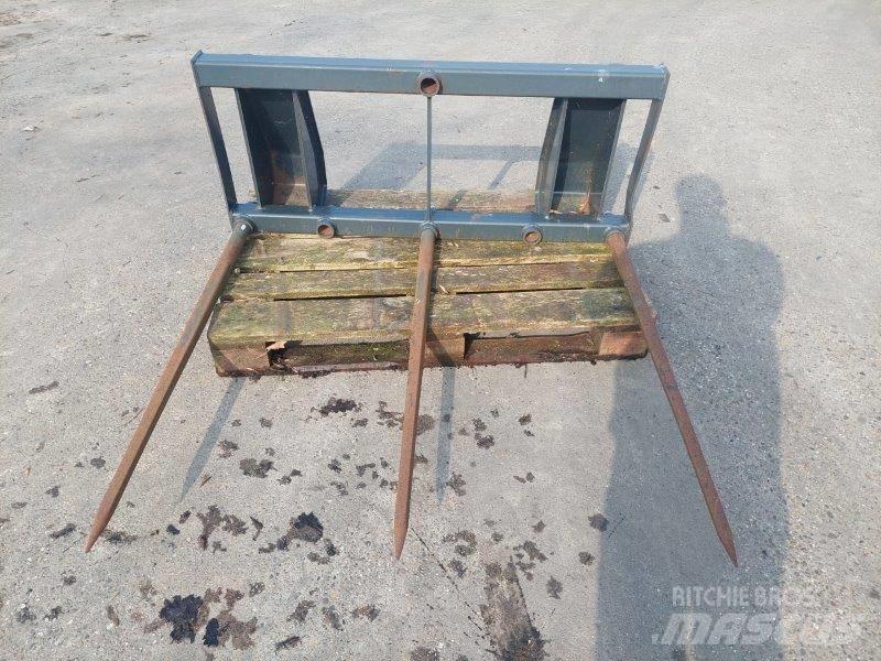 Quicke balenprikker Priključci za prednji utovarivač