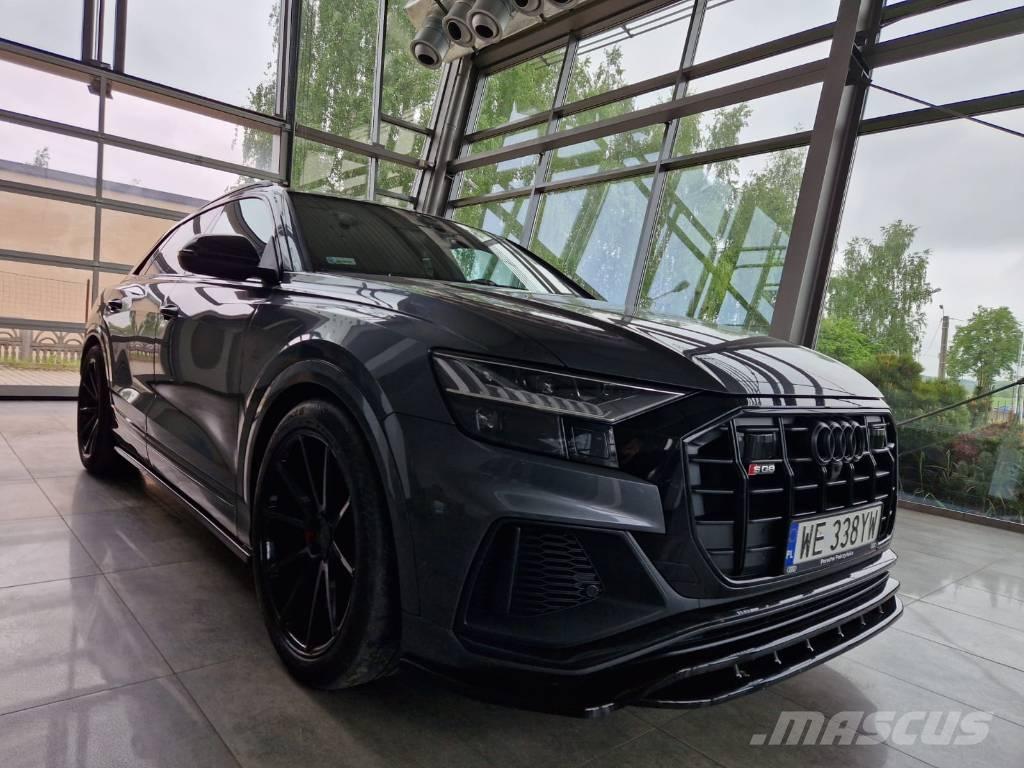 Audi SQ8 Automobili