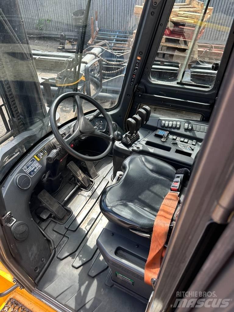 Hyundai 70 D-9 Dizelski viličari