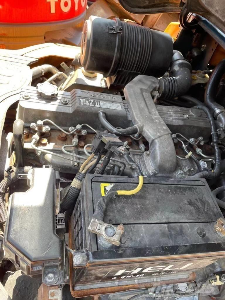 Toyota 5 ton Dizelski viličari