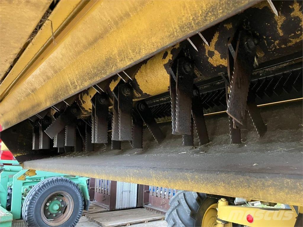 New Holland TX67 Kombajni