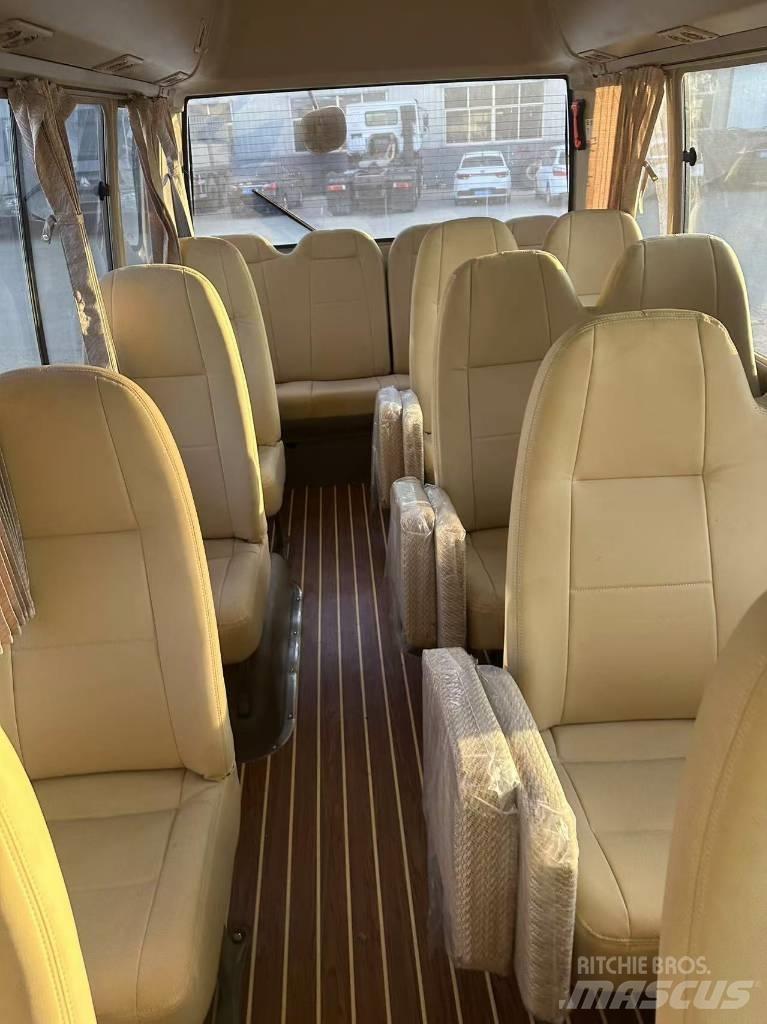 Toyota Coaster Međugradski autobusi