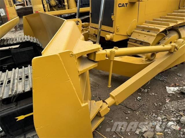 CAT D 8 R Buldožeri gusjeničari