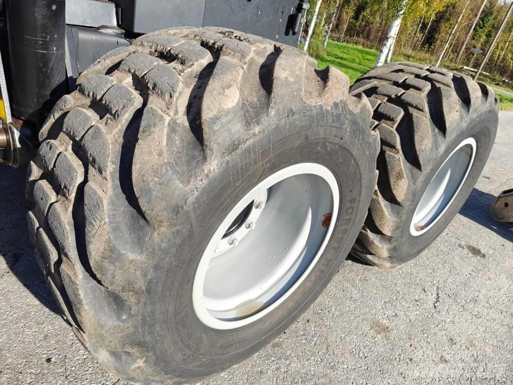 Komatsu 931 Harversteri