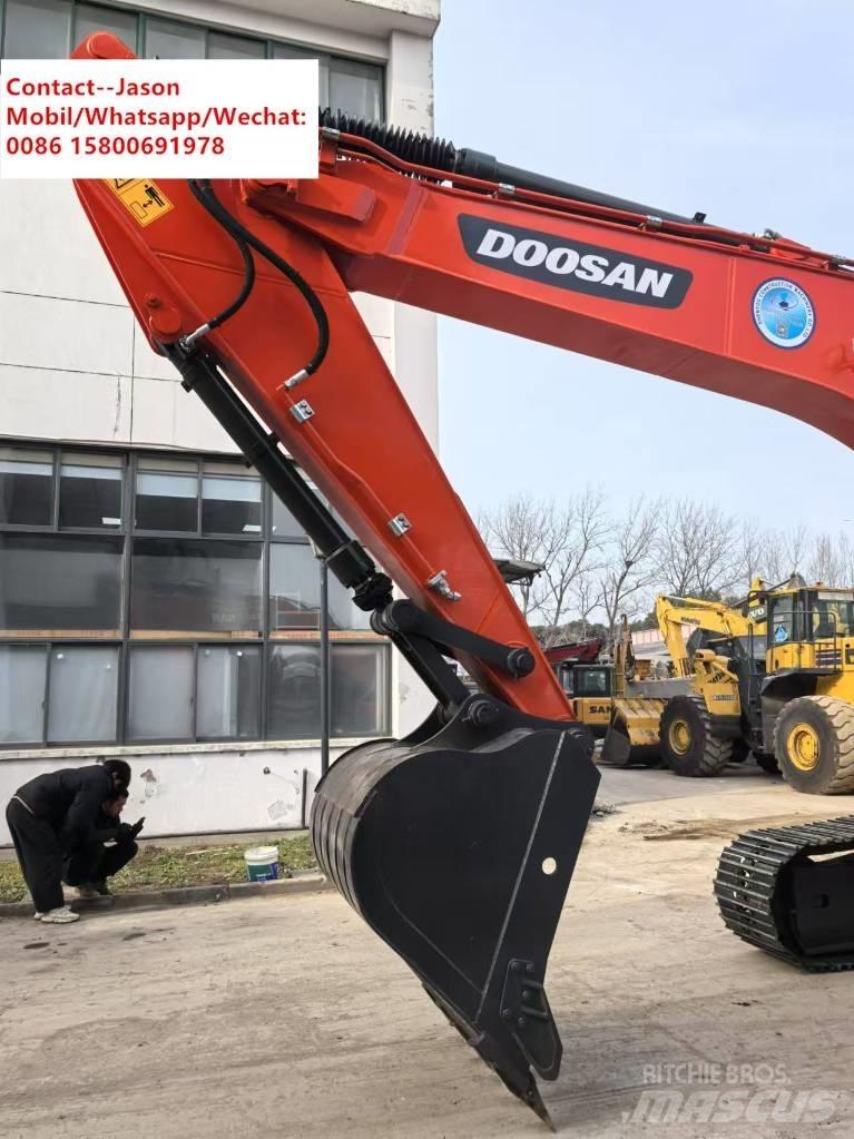 Doosan DX 225 LCA Bageri gusjeničari