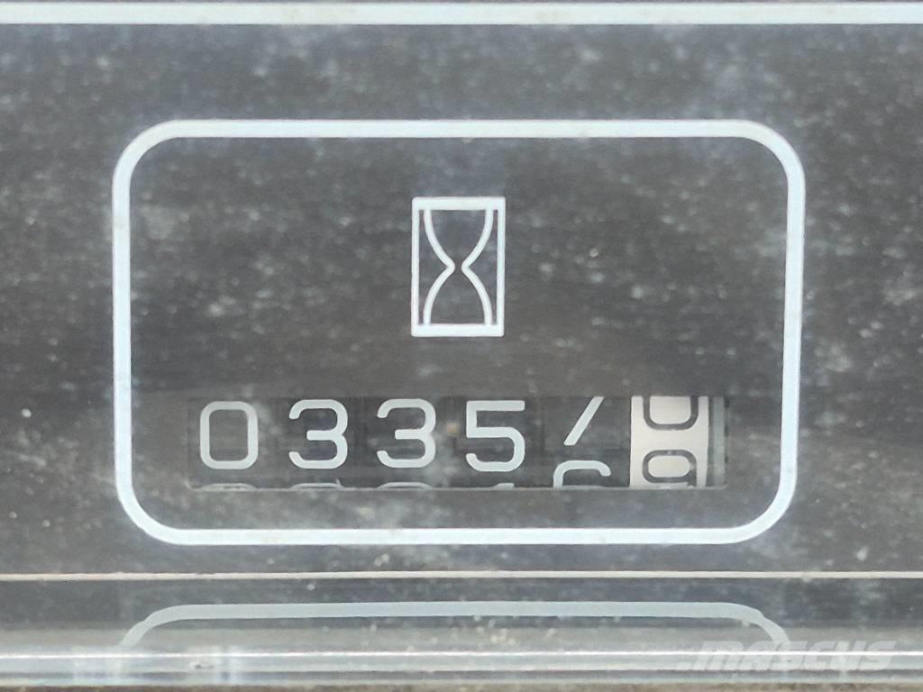 Nissan F04 B 40 H Viličari - ostalo