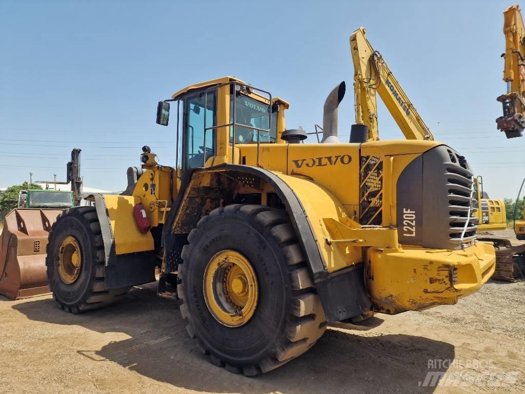 Volvo L 220 F Utovarivači na kotačima