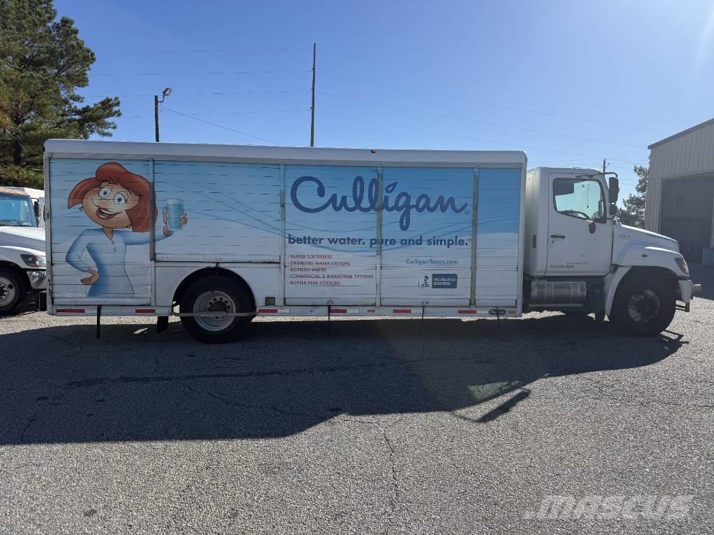 Hino 338 Kamioni za prijevoz pića