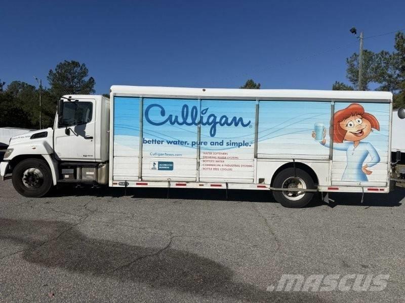 Hino 338 Kamioni za prijevoz pića