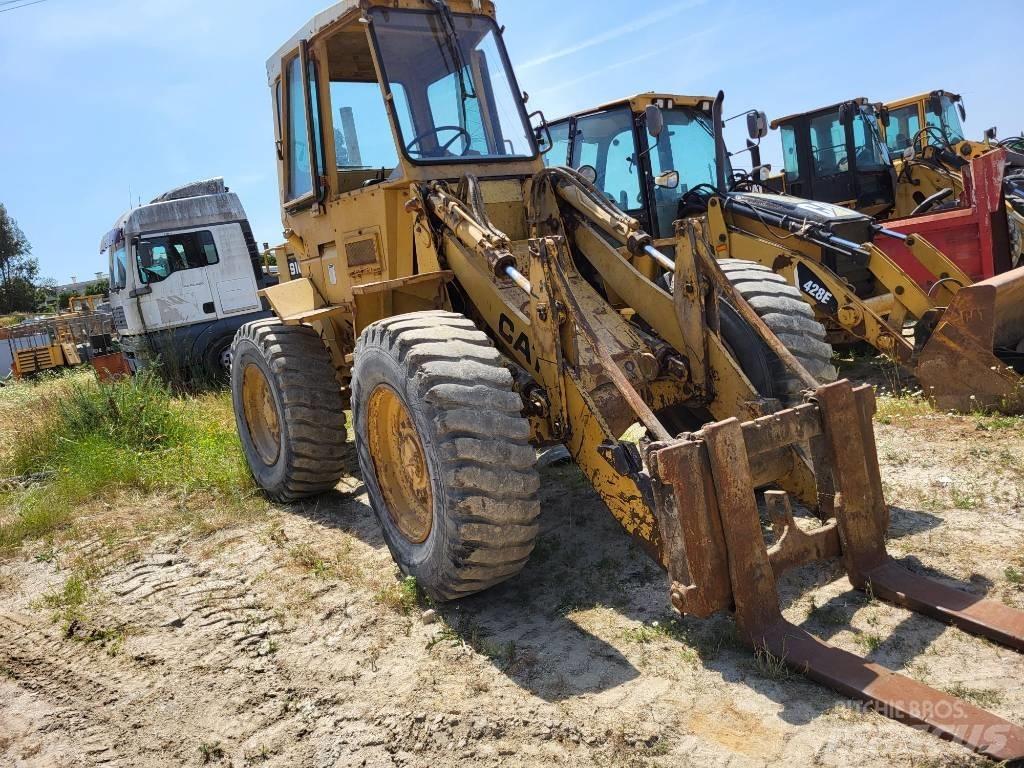 CAT 910 Utovarivači na kotačima