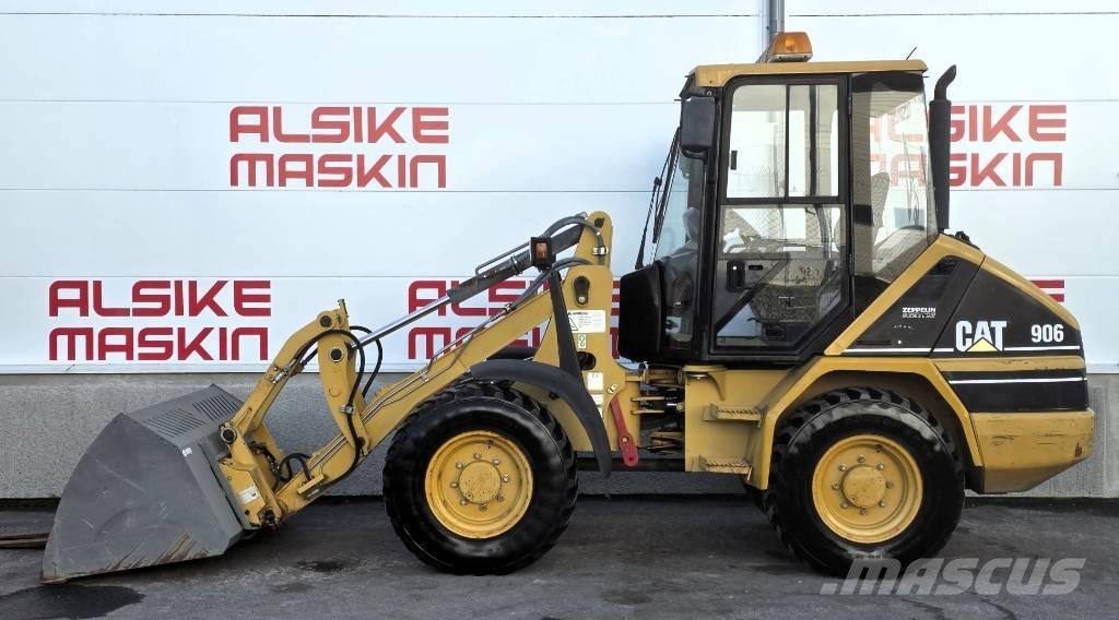 CAT 906 Utovarivači na kotačima