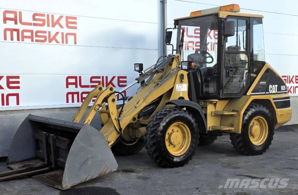 CAT 906 Utovarivači na kotačima
