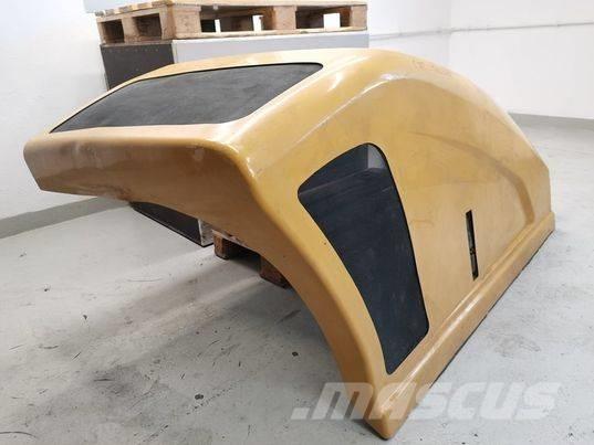 CAT TH 408 mask Kabine i unutrašnjost