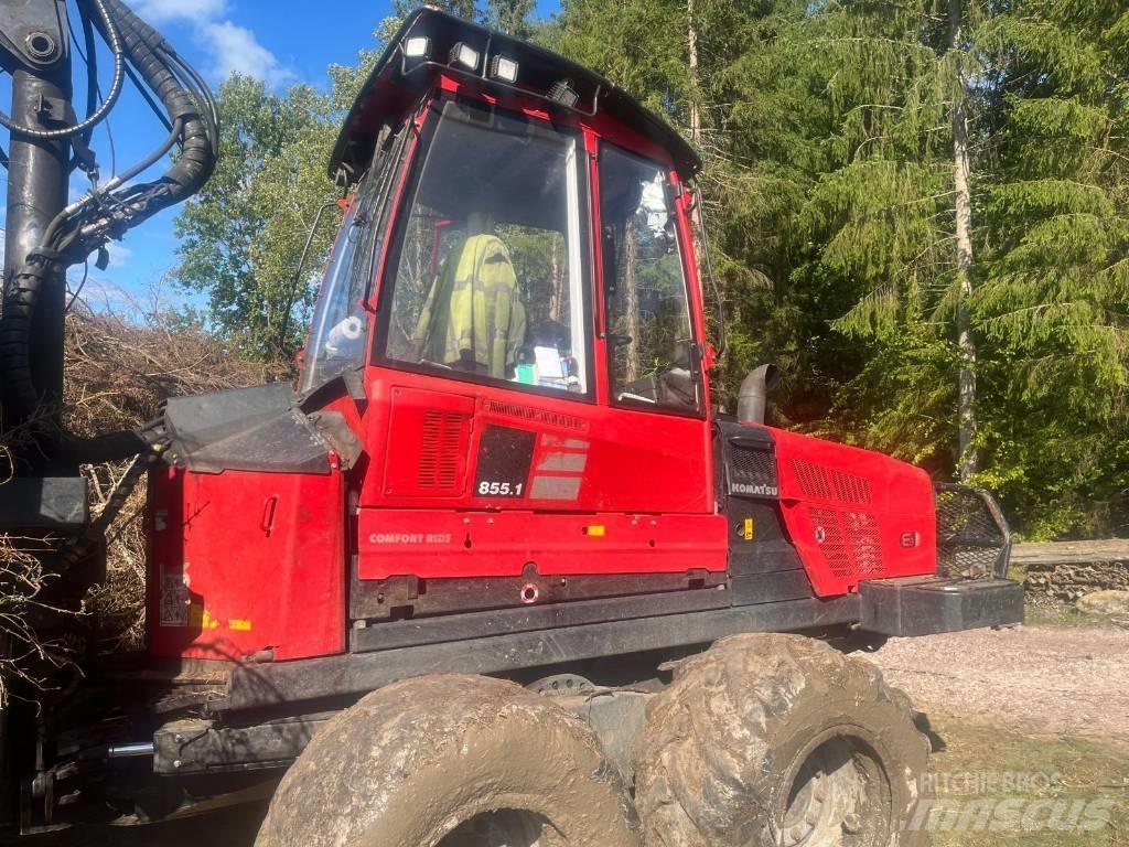 Komatsu 855 Forvarderi