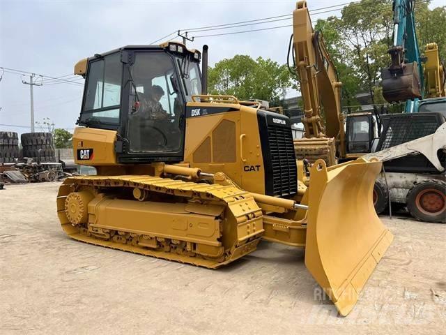CAT D 5 K Buldožeri gusjeničari