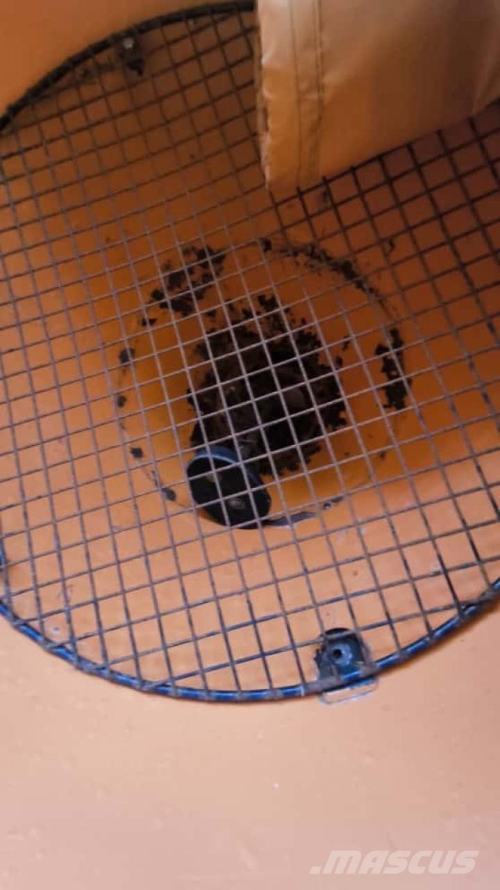 John Deere 3046R Kompaktni (mali) traktori