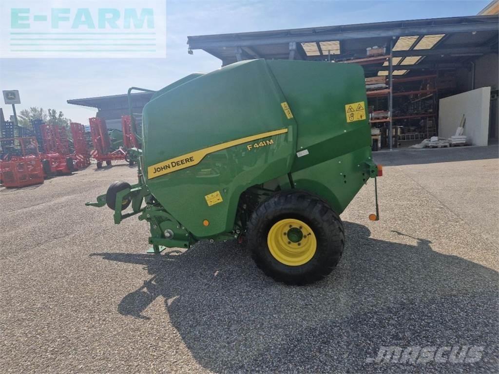 John Deere F441M Balirke za kockaste bale
