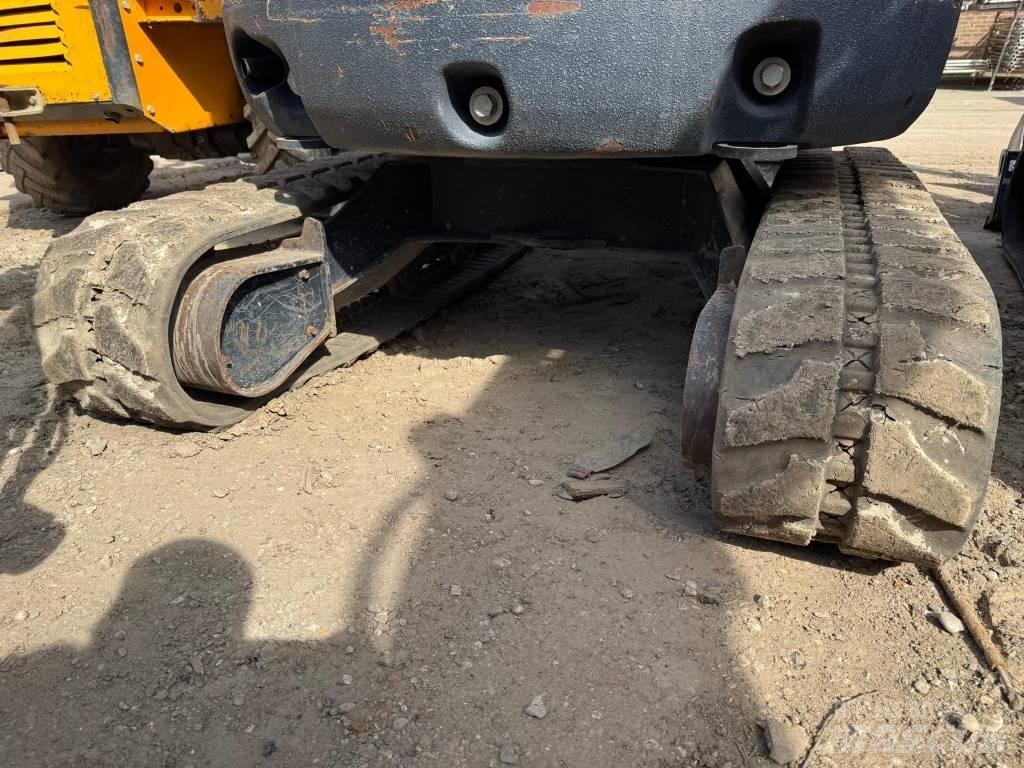 Kubota U 27-4 Mini bageri <7t