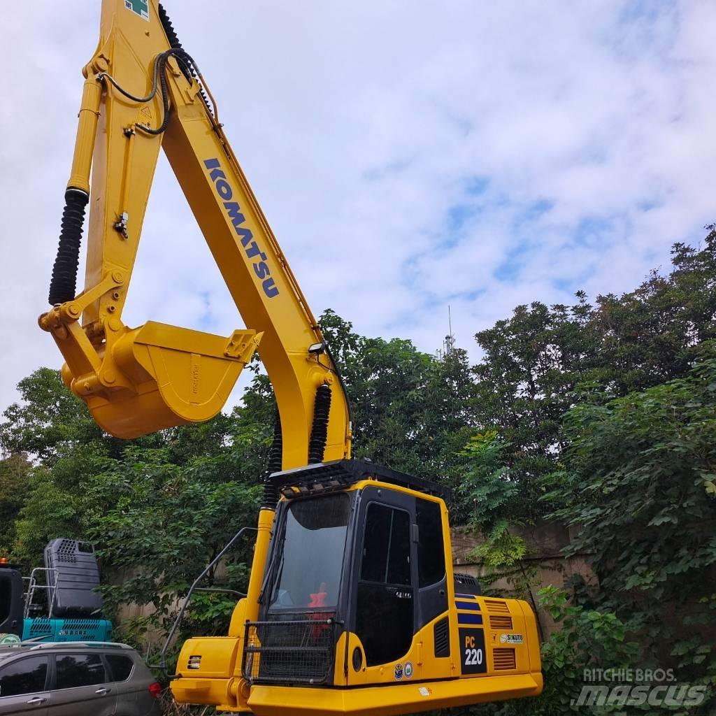 Komatsu PC 220-7 Bageri gusjeničari