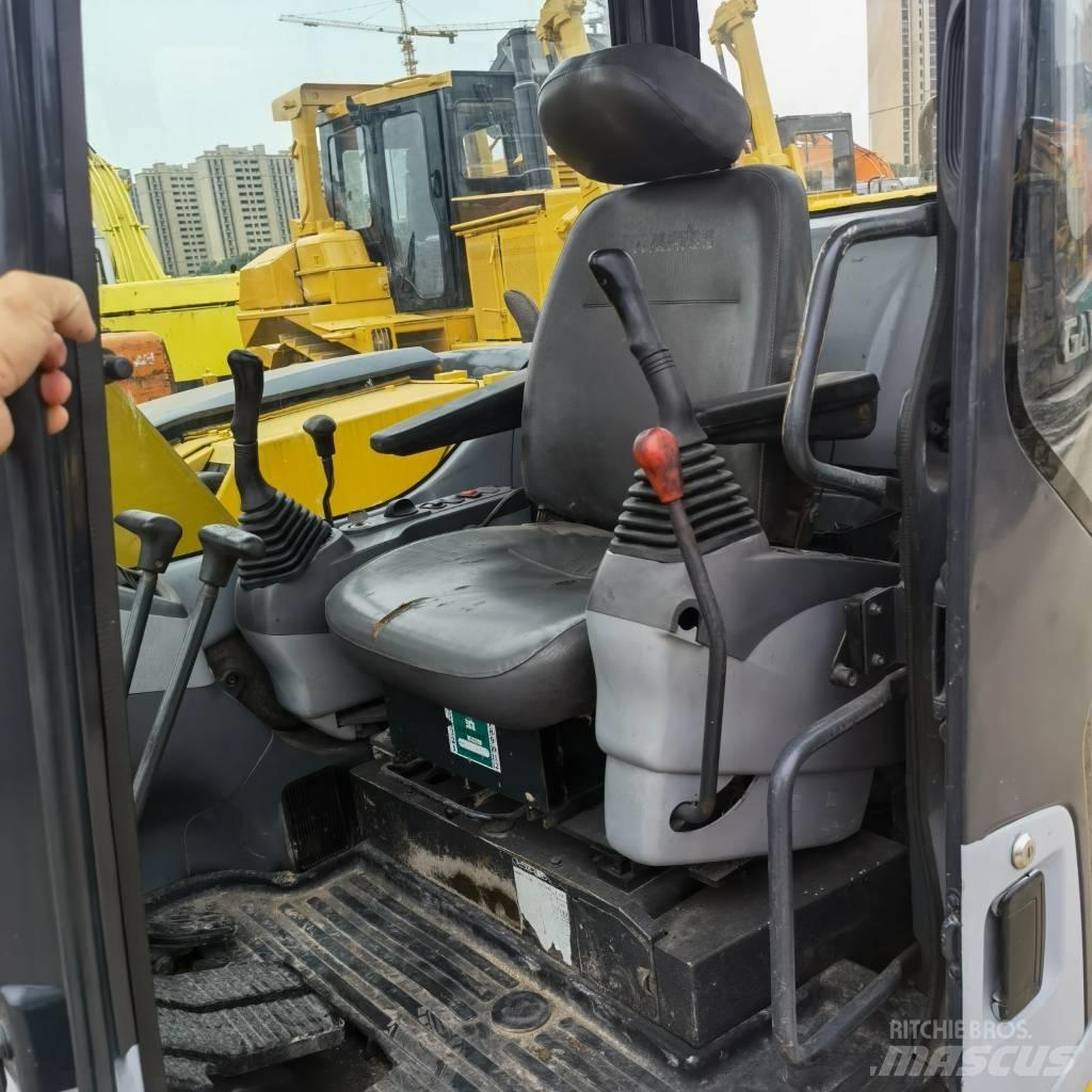 Komatsu PC78US-6 Bageri gusjeničari