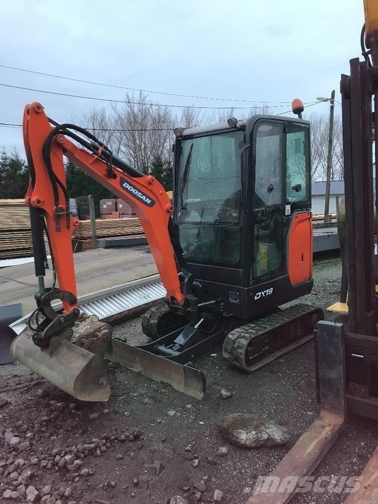 Doosan DX 19 Mini bageri <7t