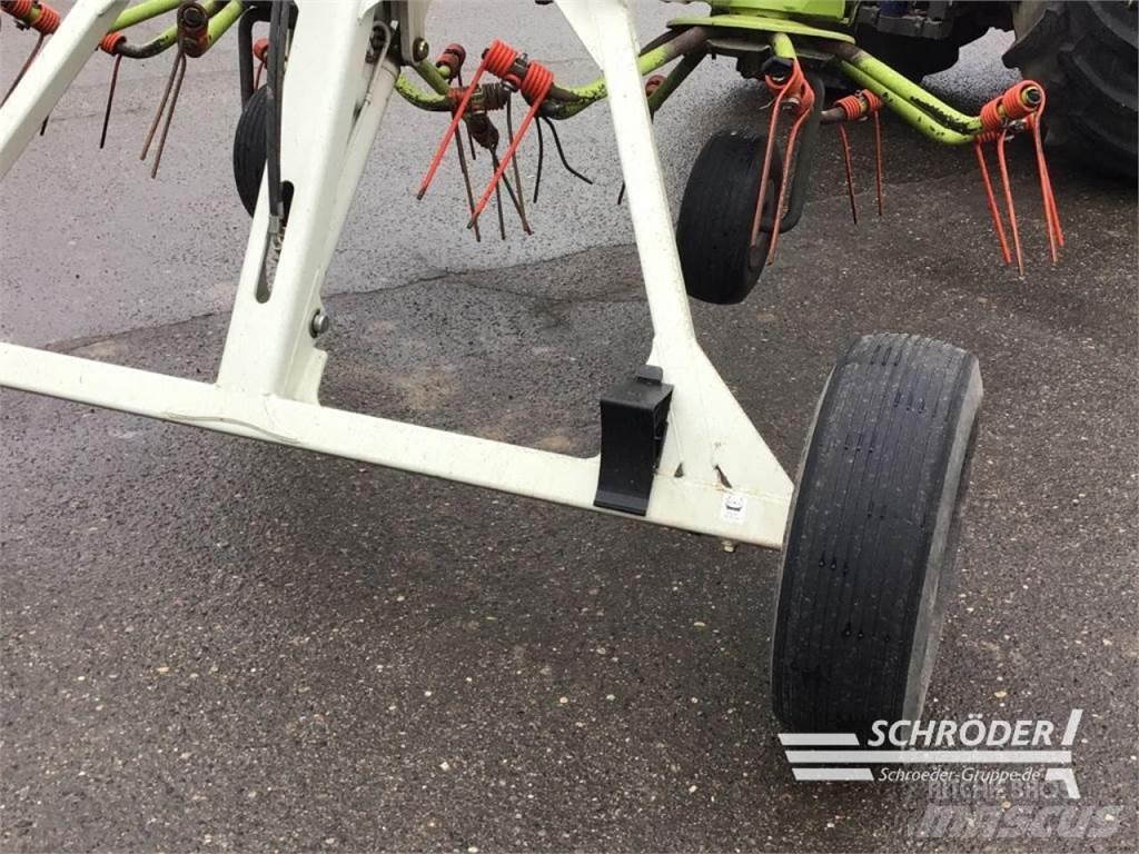 CLAAS VOLTO 800 T Okretači i sakupljači sijena
