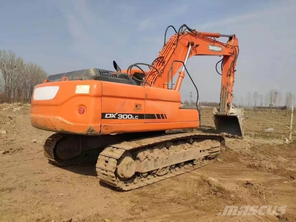 Doosan DX300LC Bageri gusjeničari