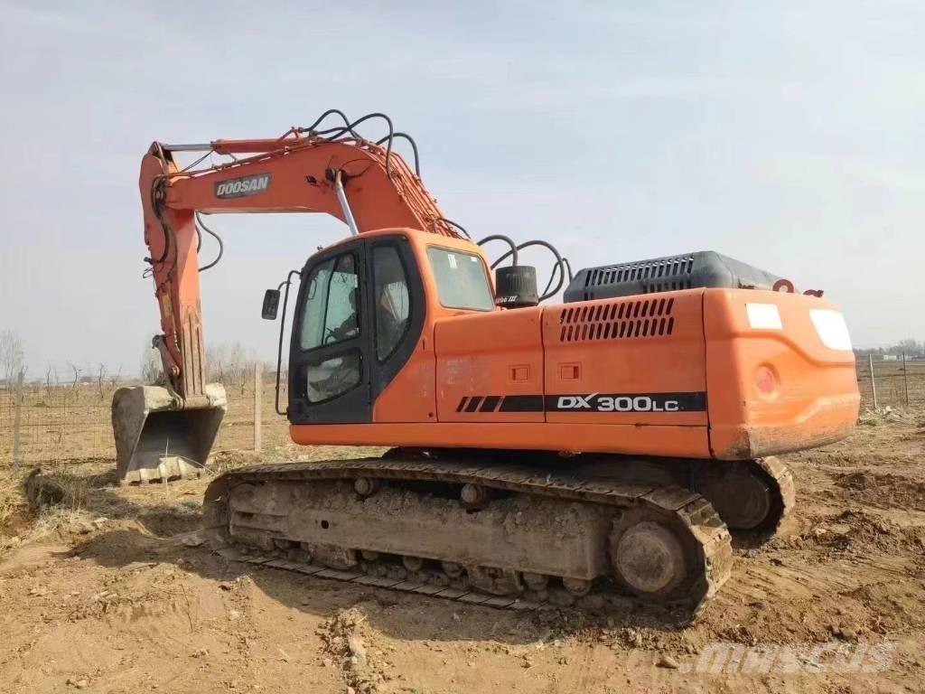 Doosan DX300LC Bageri gusjeničari