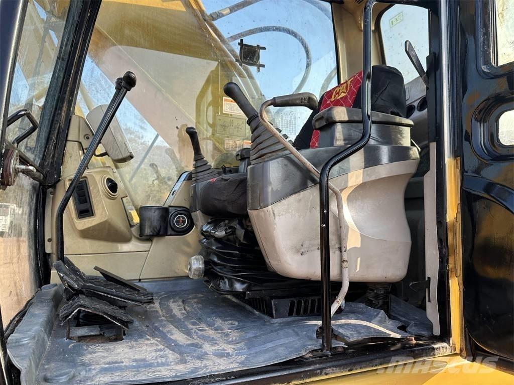 CAT 325 C Bageri gusjeničari