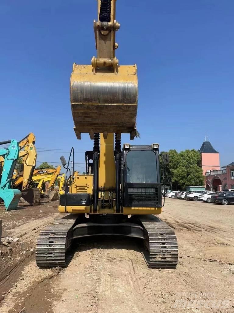 CAT 323 D Bageri gusjeničari