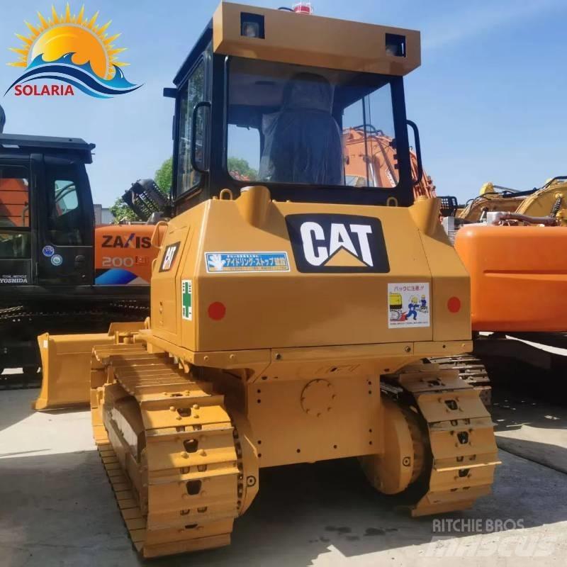 CAT D 5 K Buldožeri gusjeničari