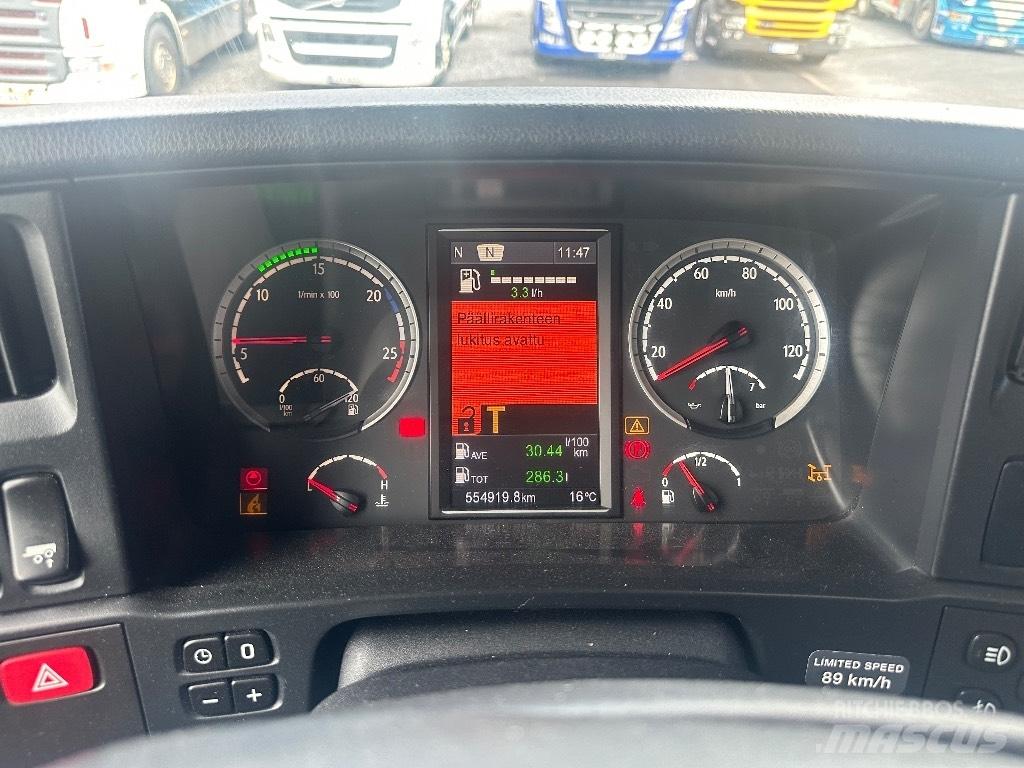 Scania R520 6x2*4 Rol kiper kamioni s kukama za dizanje